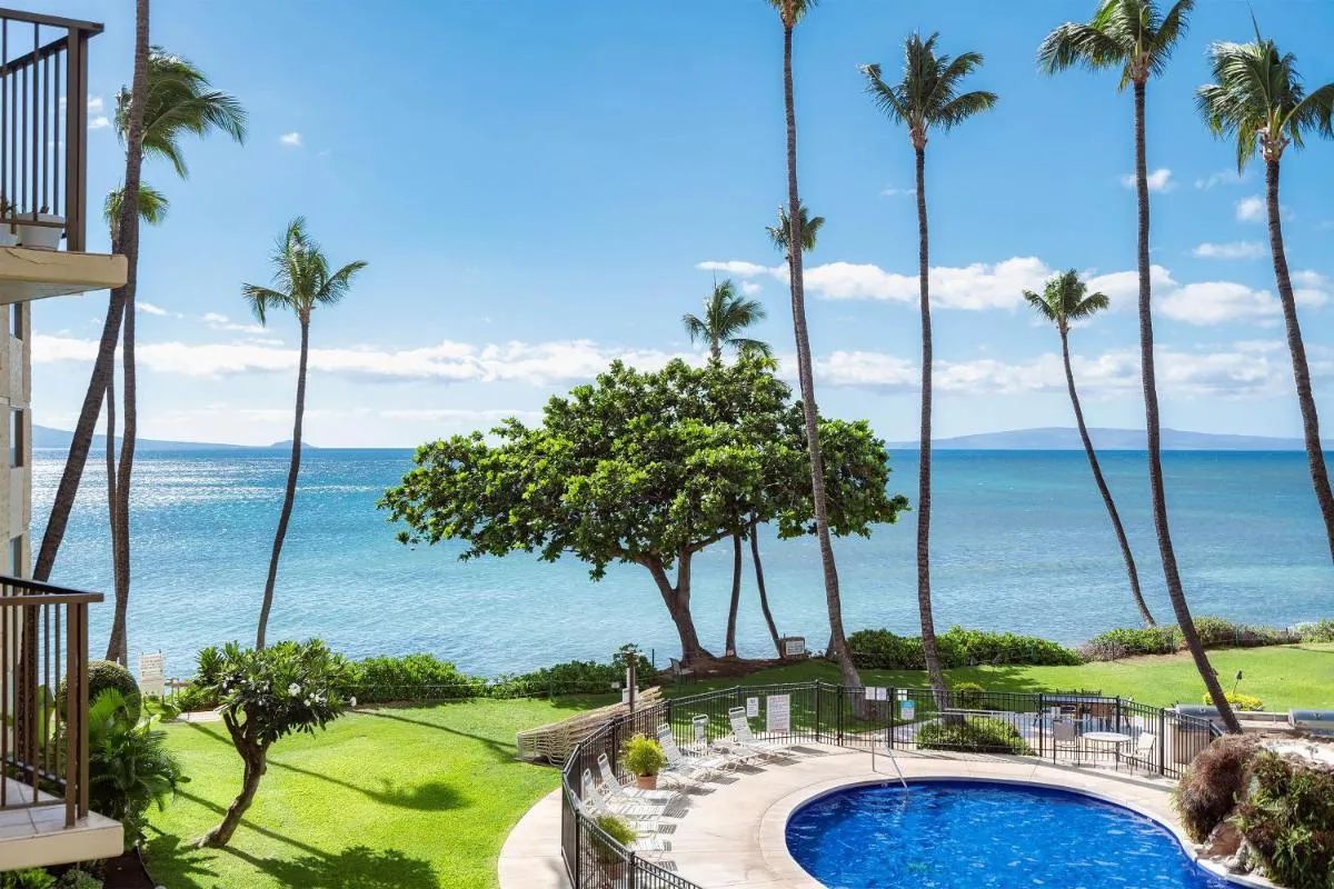 Image 5 of Kanai a Nalu 314 – Newly Renovated, Oceanfront, AC