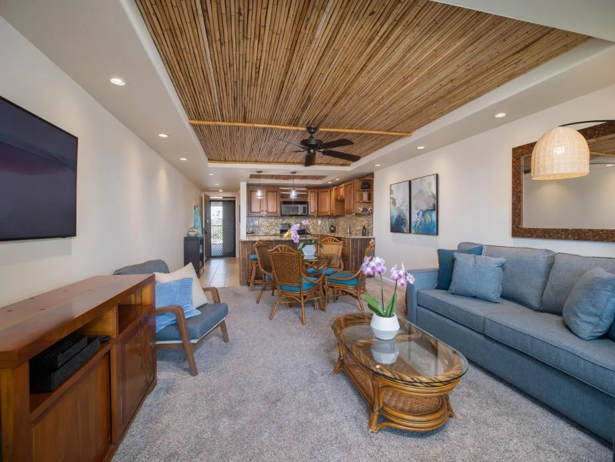 Image 2 of Kihei Akahi C606 – Romvari Realty