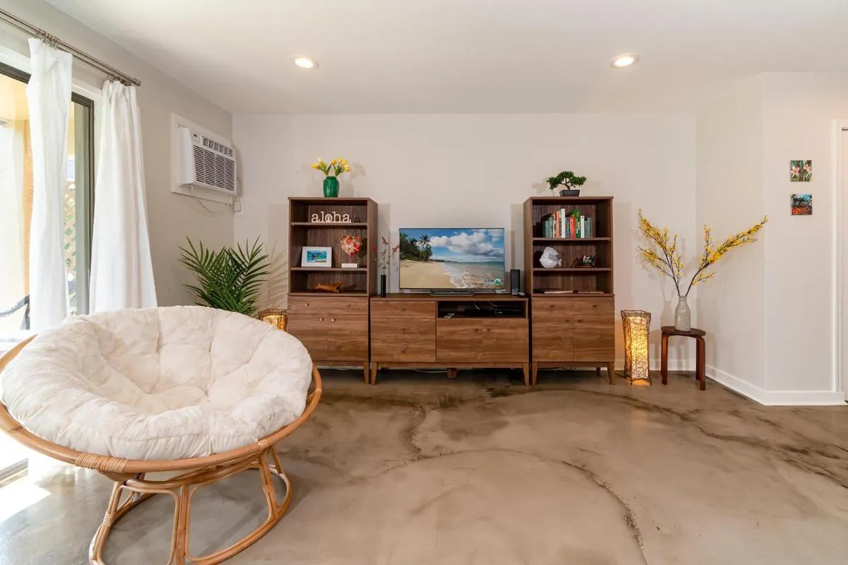 Image 2 of Kihei Garden Estates B-103 – Modern Designer Condo