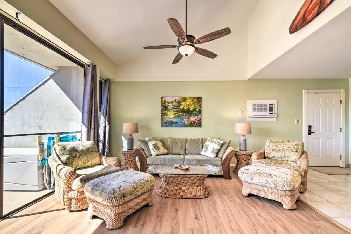 Image 3 of Kihei Oceanside Escape with Balcony – Steps to Beach