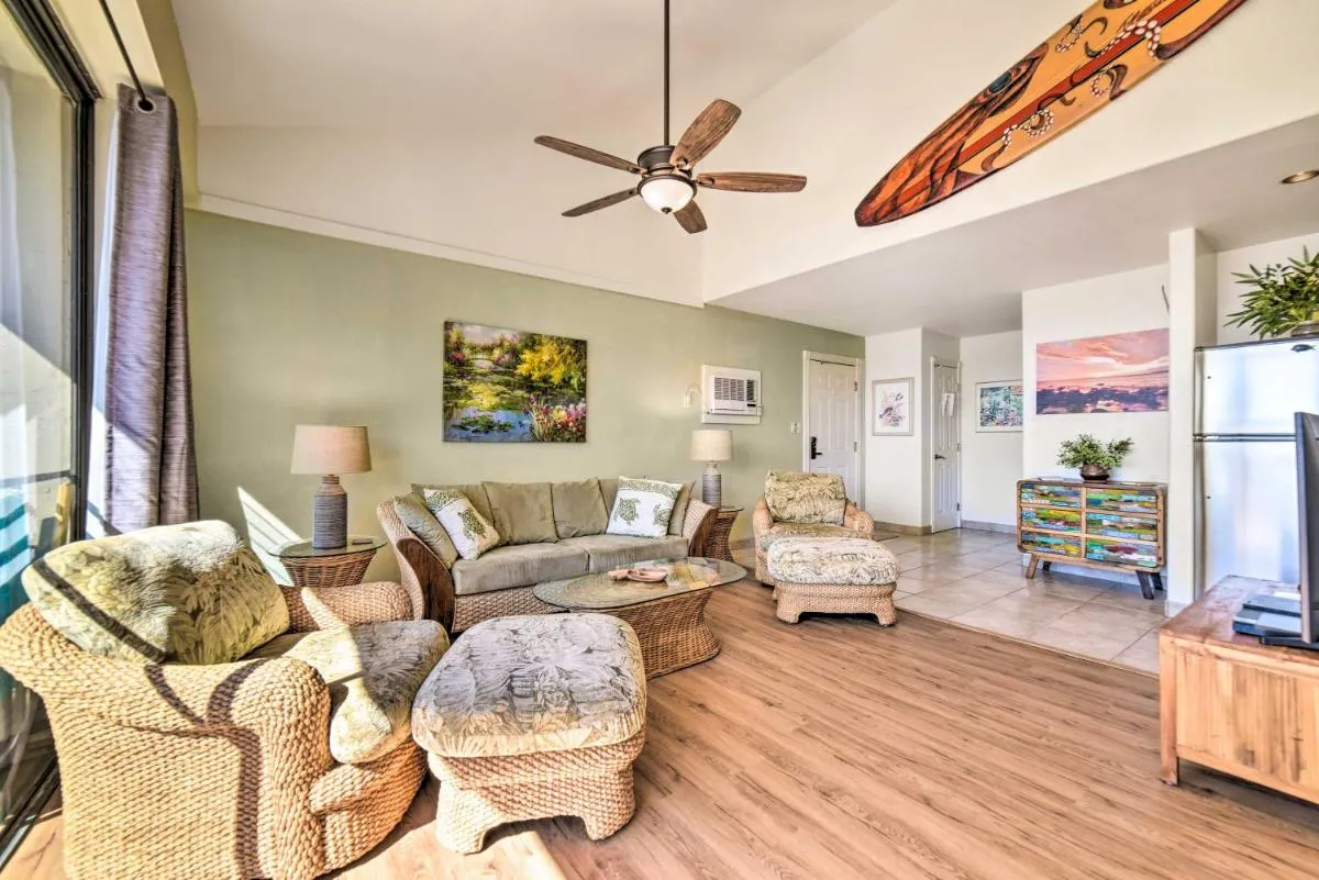 Image 4 of Kihei Oceanside Escape with Balcony – Steps to Beach