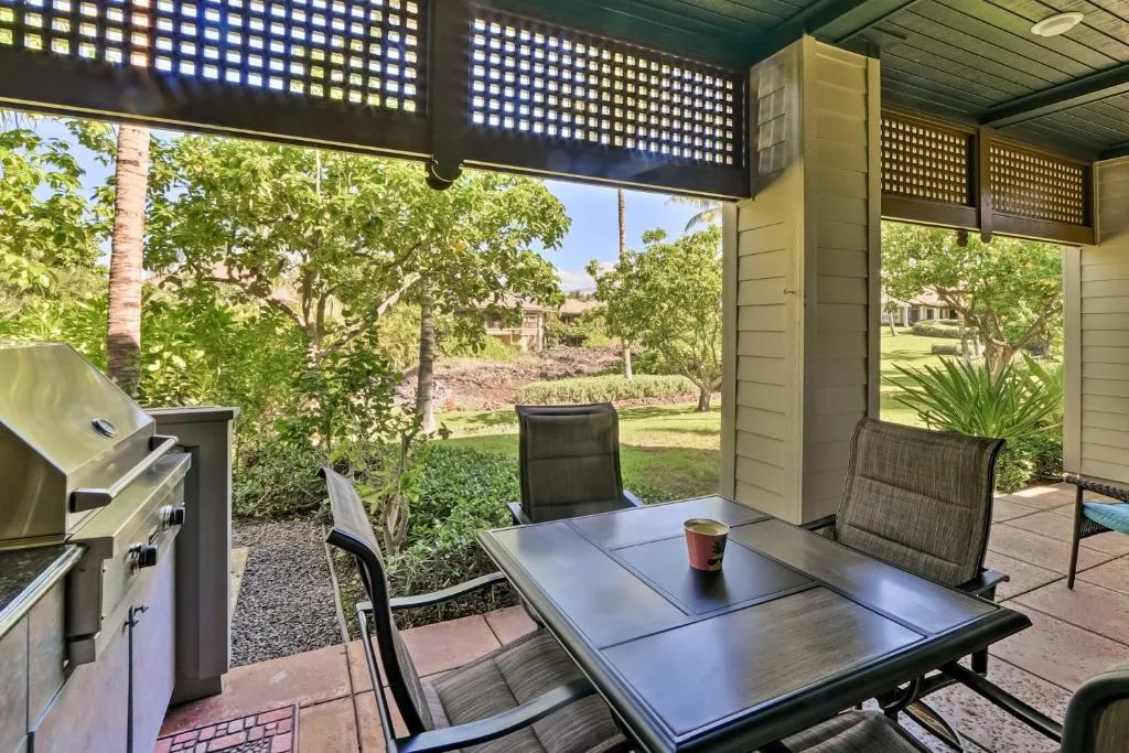 Image of Kona Coast Condo with Lanai and Outdoor Kitchen!