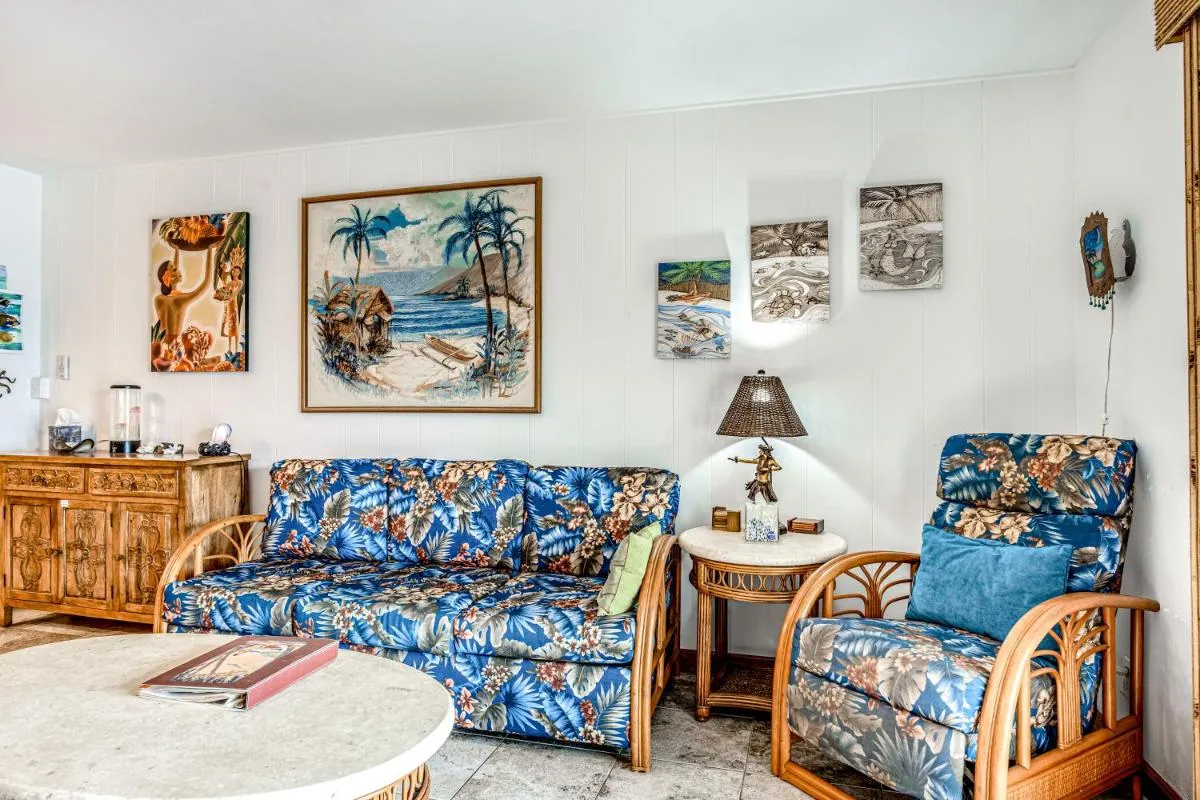 Image 4 of Kona Riviera Villa #104