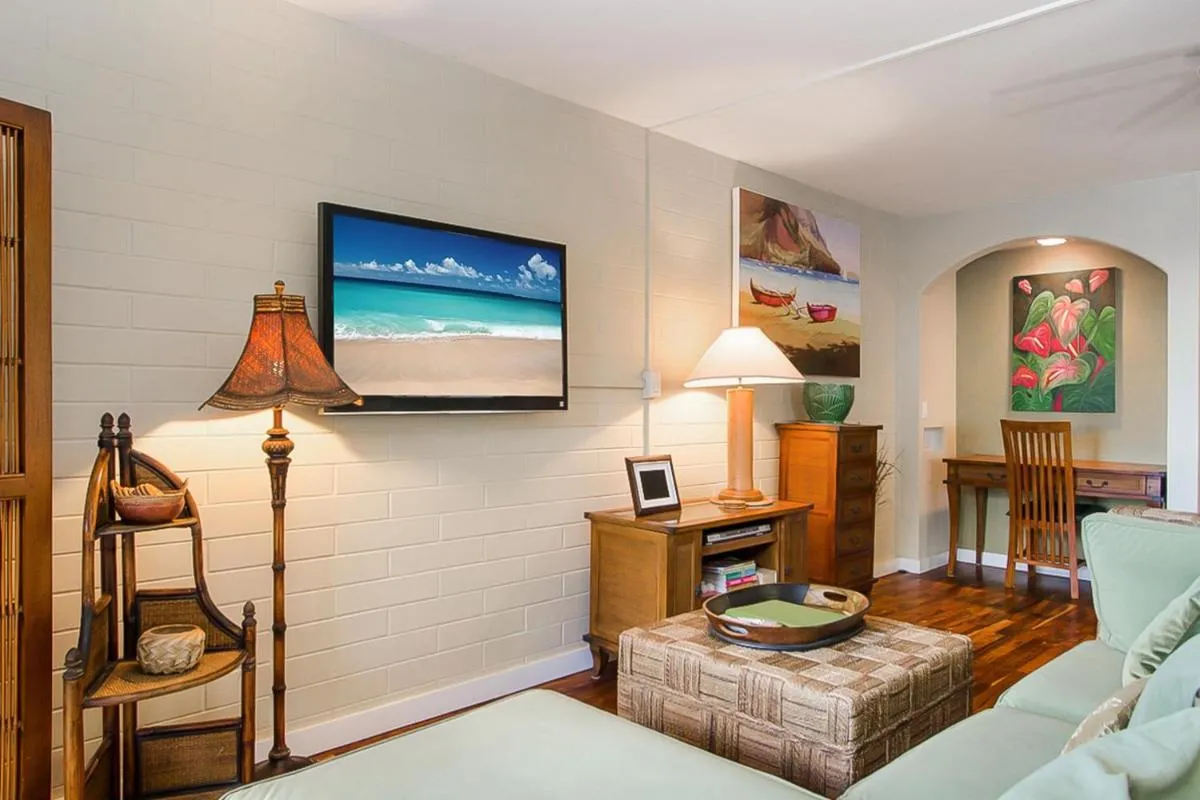Image 4 of Kuhio Shores 201
