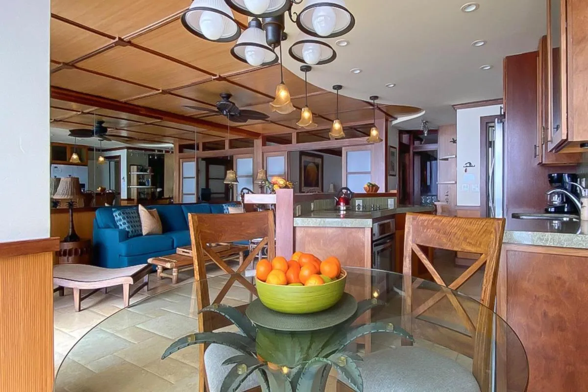 Image 2 of Kuhio Shores 316