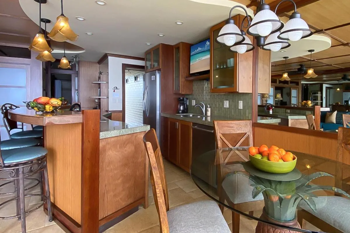 Image 5 of Kuhio Shores 316