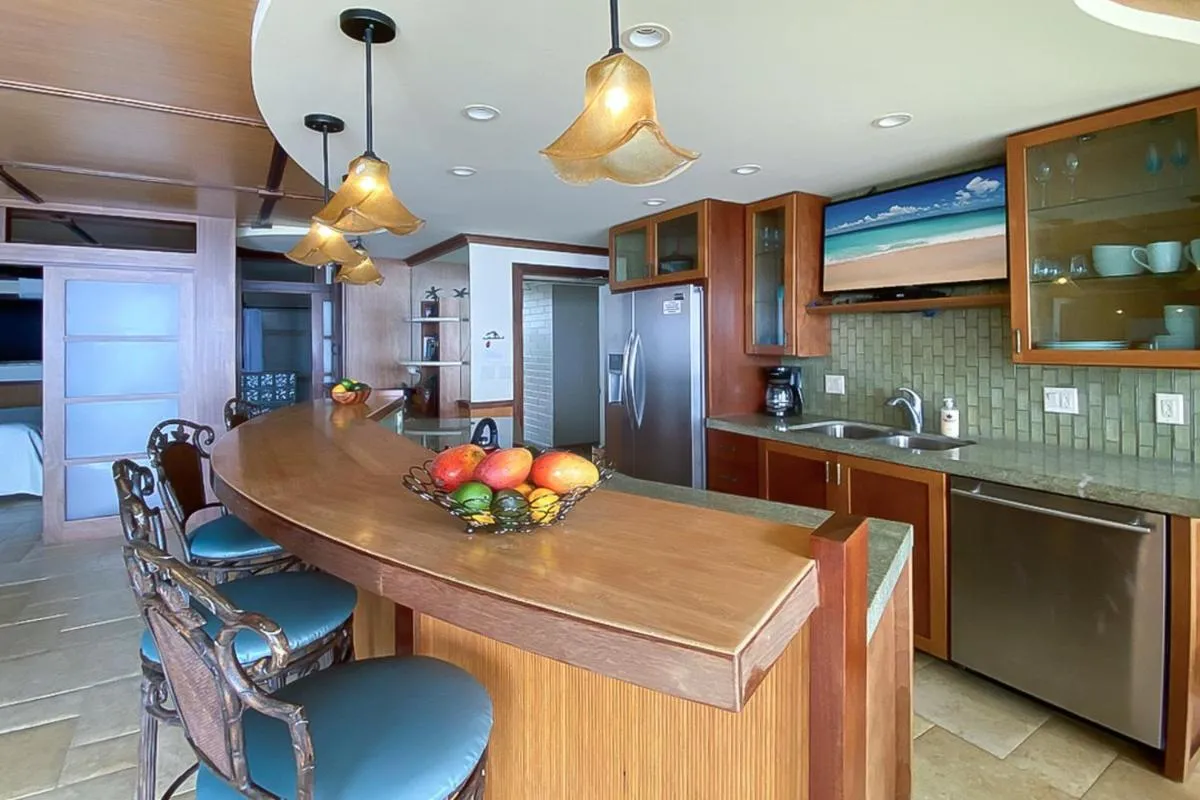 Image 6 of Kuhio Shores 316