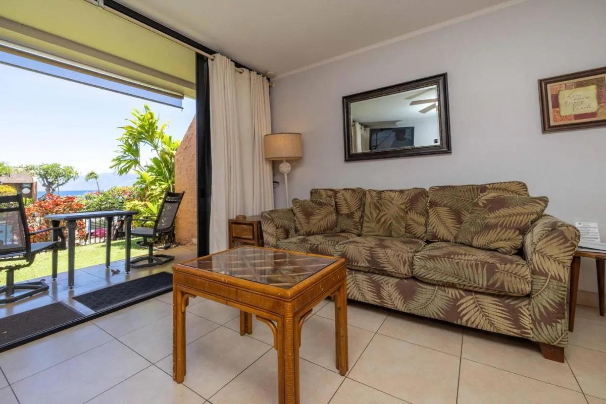Image 4 of Kuleana Resort 302