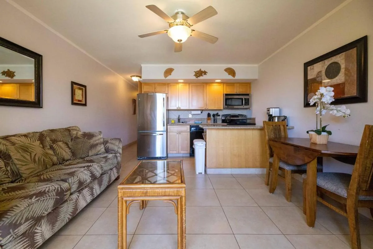 Image 6 of Kuleana Resort 302