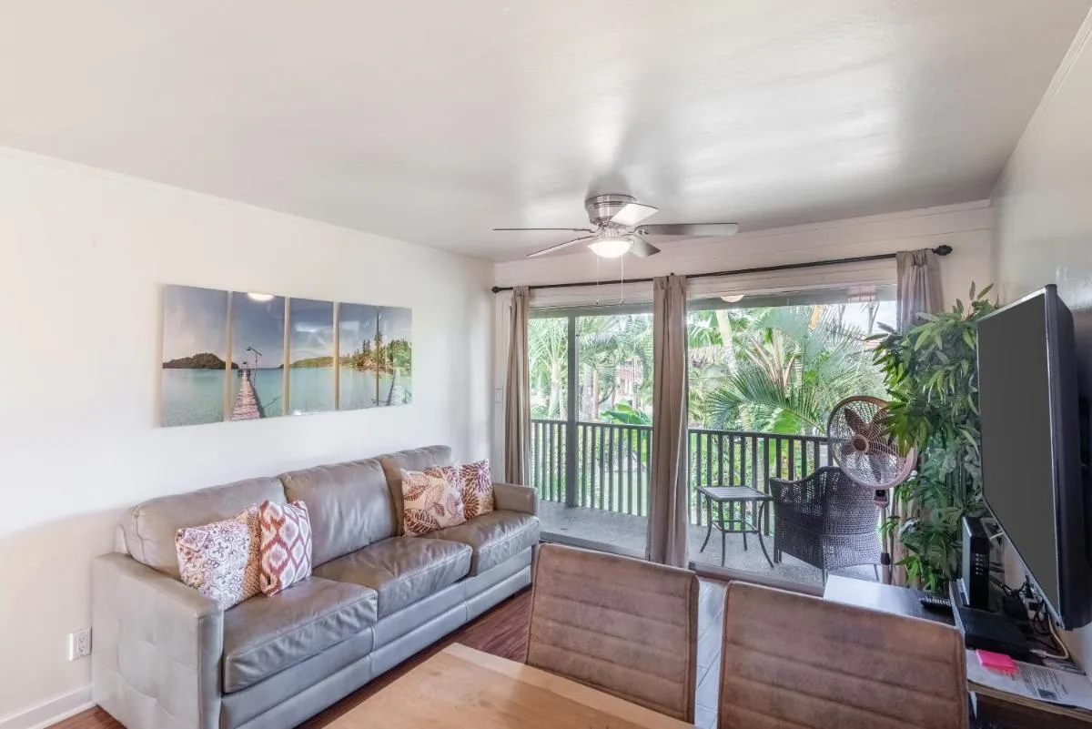 Image 3 of Lahaina Wonderful Condos