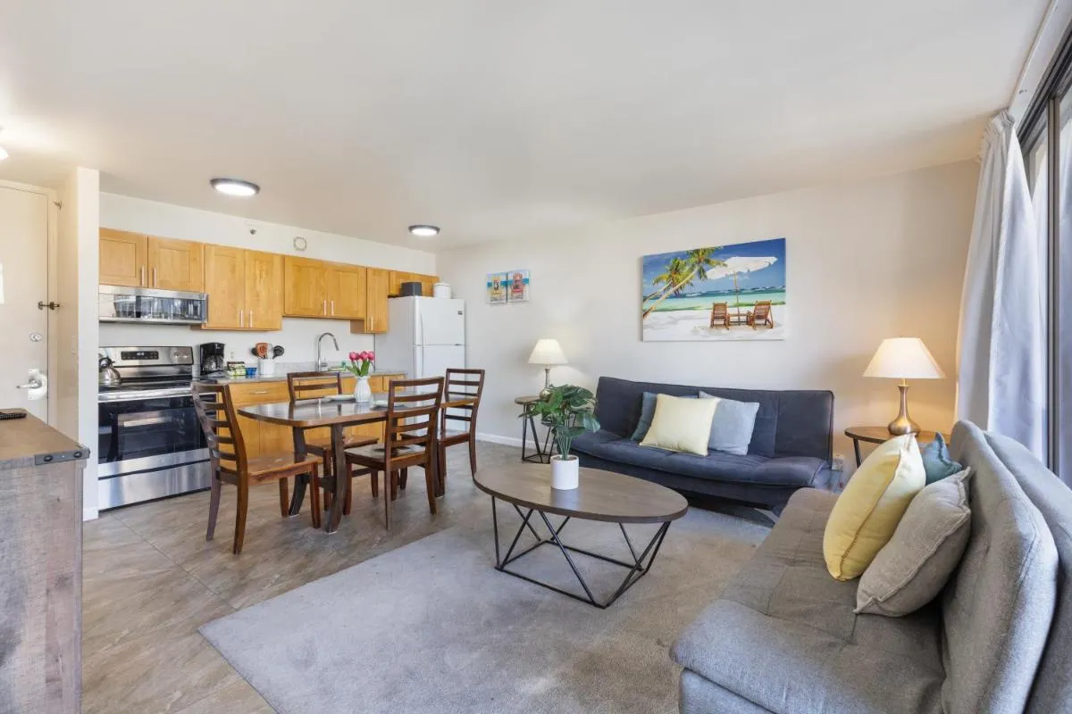 Image 2 of Light & Airy 8th Floor Ocean View Condo with Lanai condo