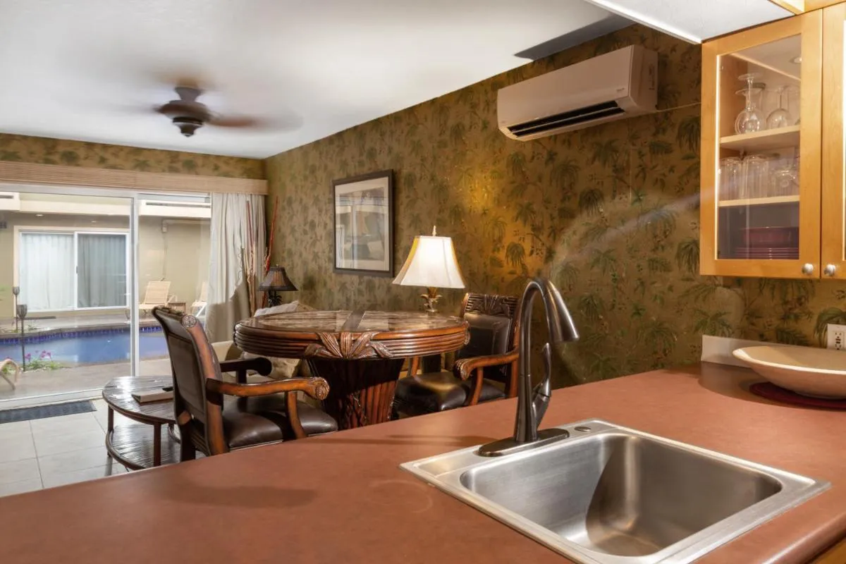 Image 3 of Lotus Suite in a Boutique Resort, 1Bedroom Sleeps 4