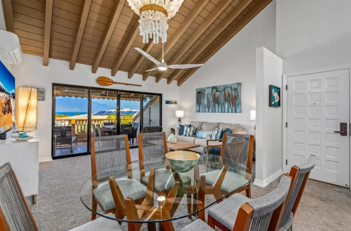 Image 3 of Luxurious & Spacious Ocean Vistas