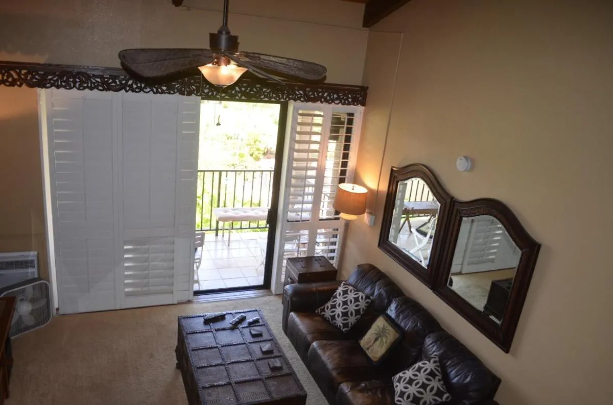 Image 4 of Luxurious Top Floor Kamaole Sands 6-404