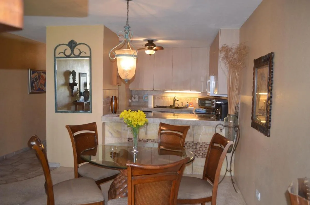 Image 6 of Luxurious Top Floor Kamaole Sands 6-404