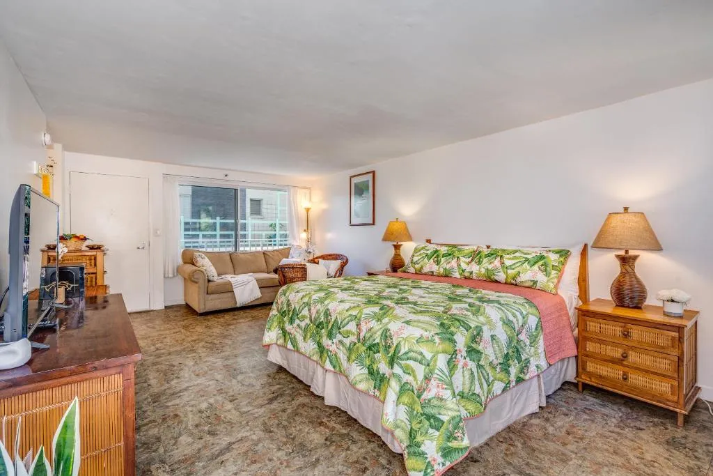 Image of @ Marbella Lane – Breezy Studio@Diamond Head Beach Hotel