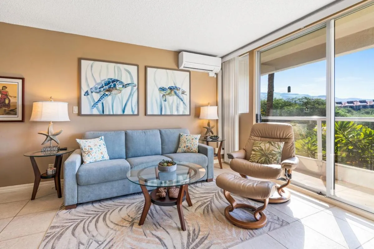 Image 2 of Maui Banyan H311 1BD 2BA 3 min walk to the beach in the Heart of South Kihei!