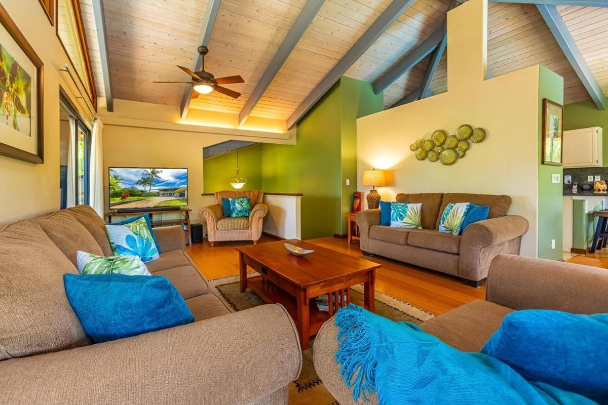 Image 1 of Maui Dolphin House home