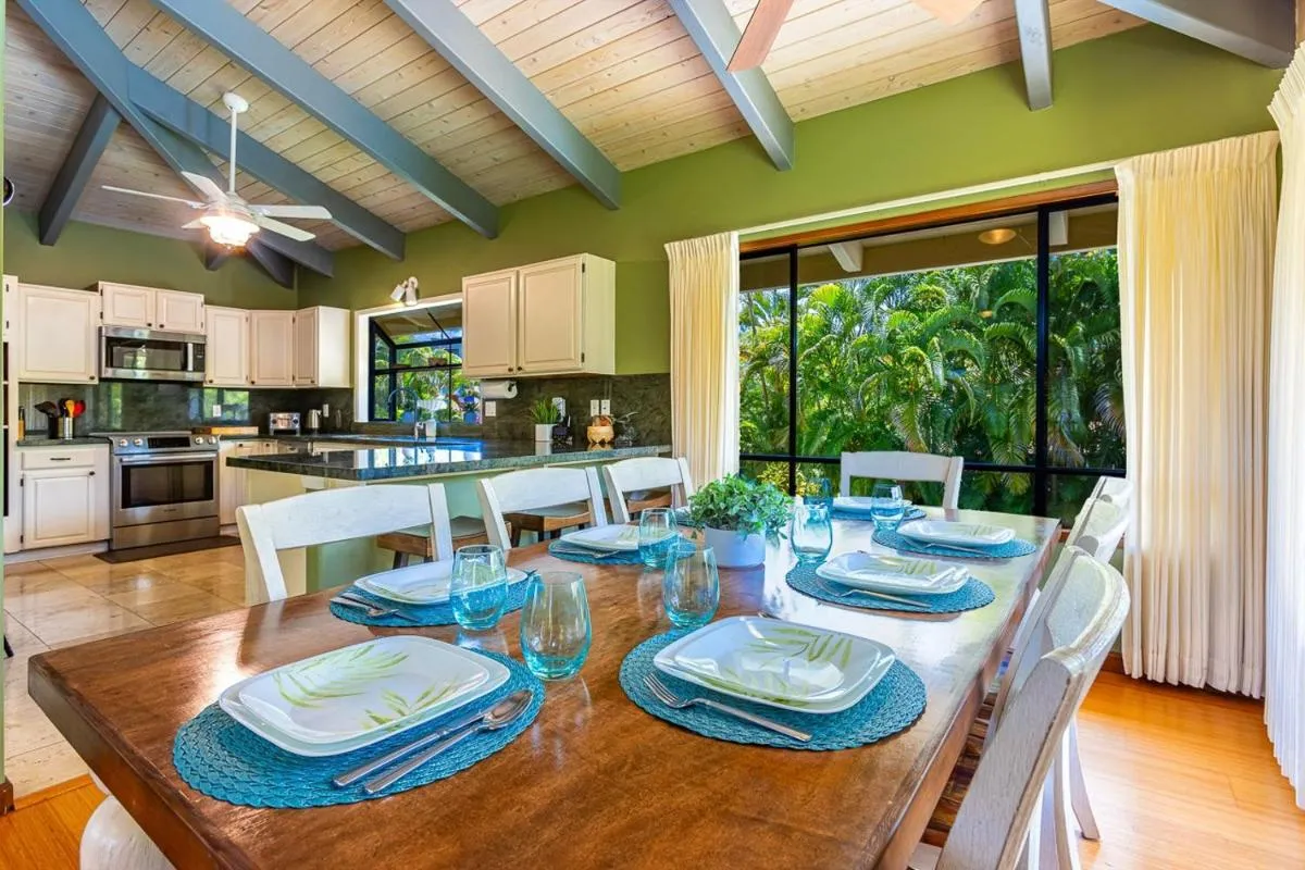 Image 3 of Maui Dolphin House home