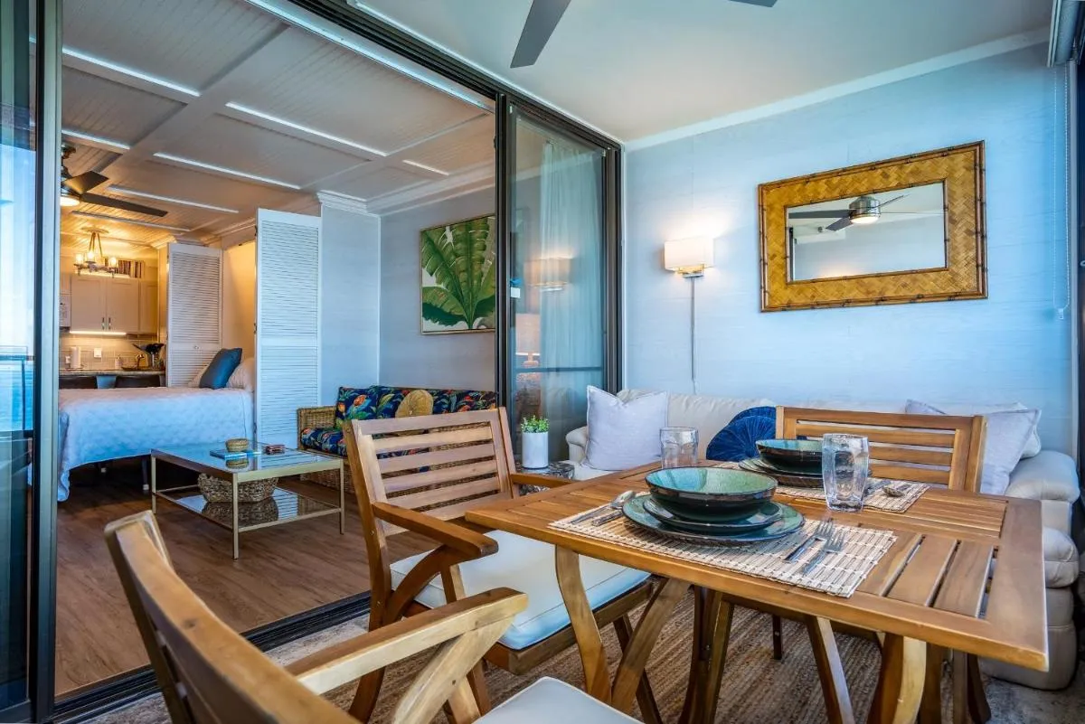 Image 3 of Maui Kai 607 condo