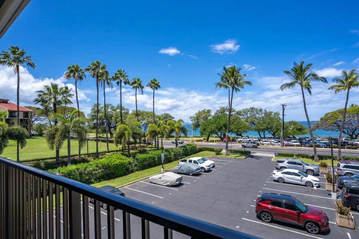 Image 5 of Maui Parkshore 315 condo