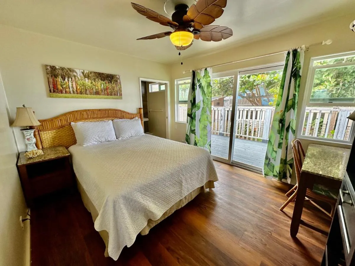 Image 5 of Mokulē’ia Beach Houses at Owen’s Retreat