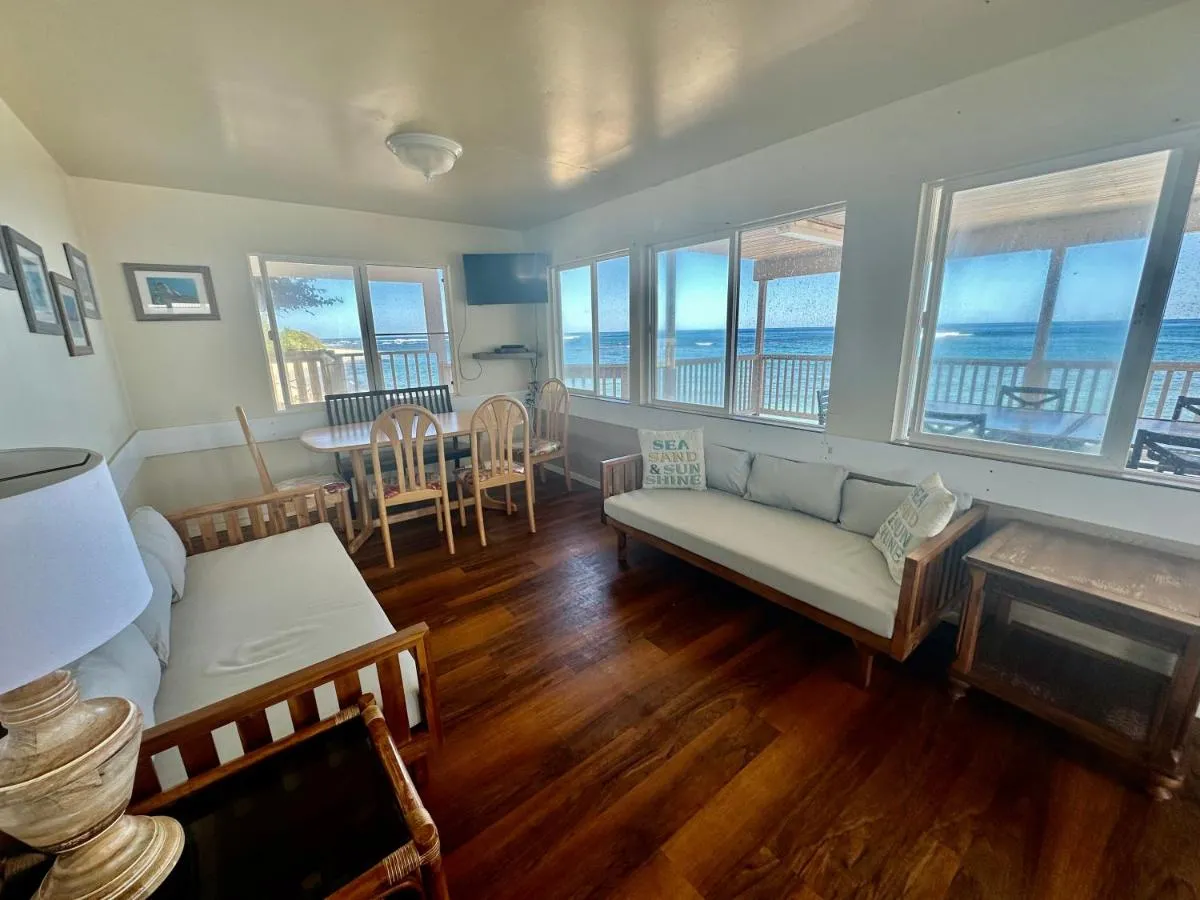 Image 4 of Mokulē’ia Beach Houses at Owen’s Retreat