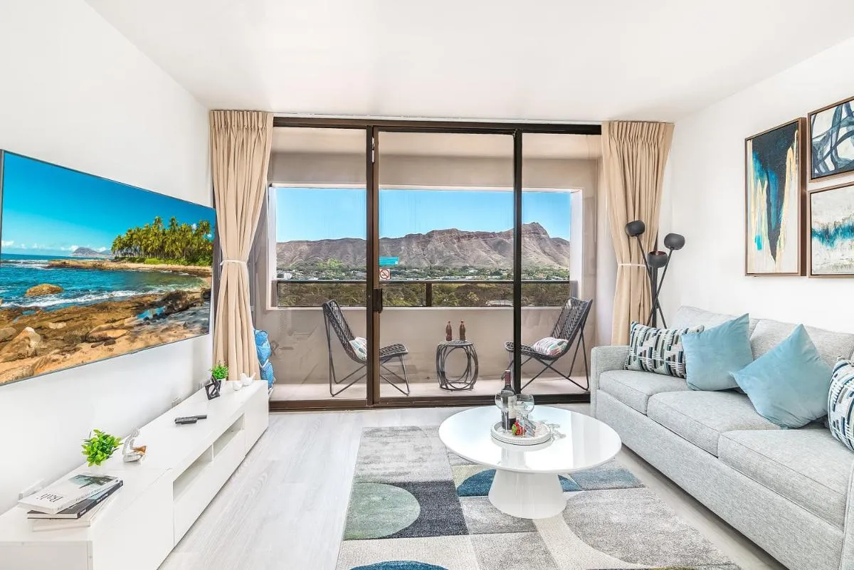 Image 1 of Newly Renovated 2 Bedroom Condo, 1 Block to Waikiki Beach, Free Parking