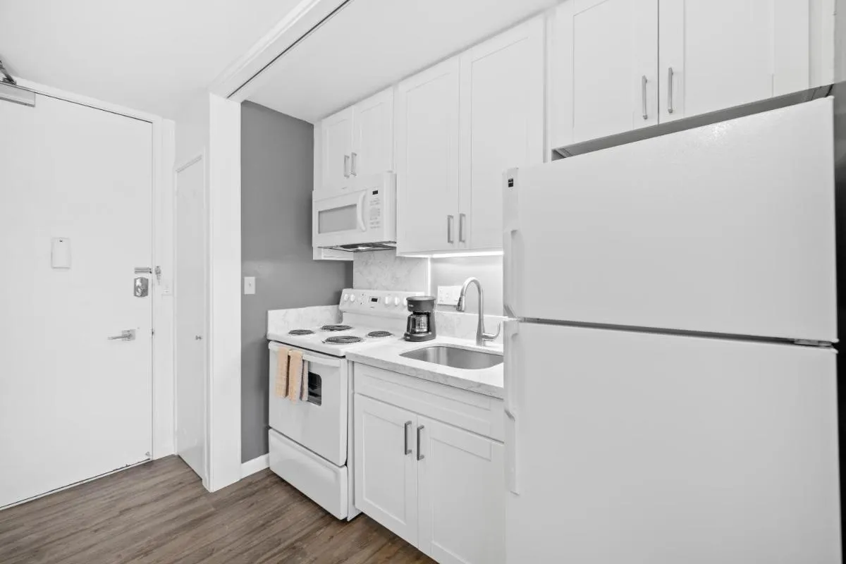 Image 5 of Newly Renovated Ilikai Marina Studio – Near Beach!