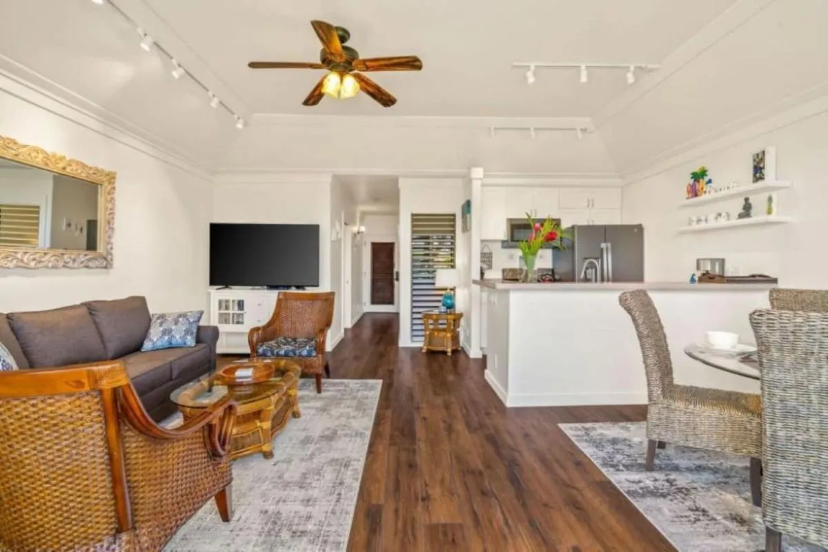 Image 2 of New remodeled Kiahuna Paradise condo