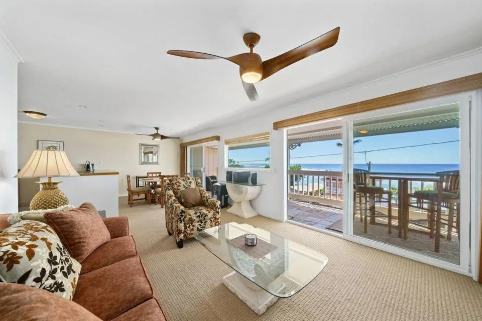 Image 2 of Ocean View 2 Bedroom Kahalu’u Reef