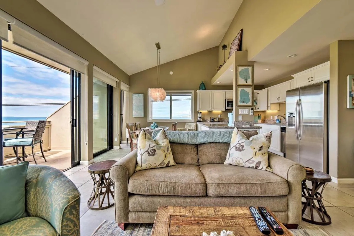 Image 4 of Ocean-View Kihei Condo with Pool Access!