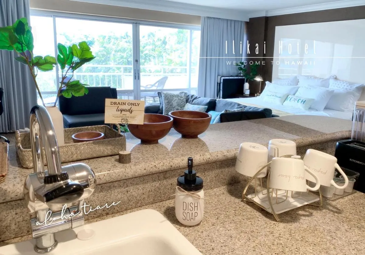 Image 3 of Ocean View Waikiki Luxury Ilikai Free Parking