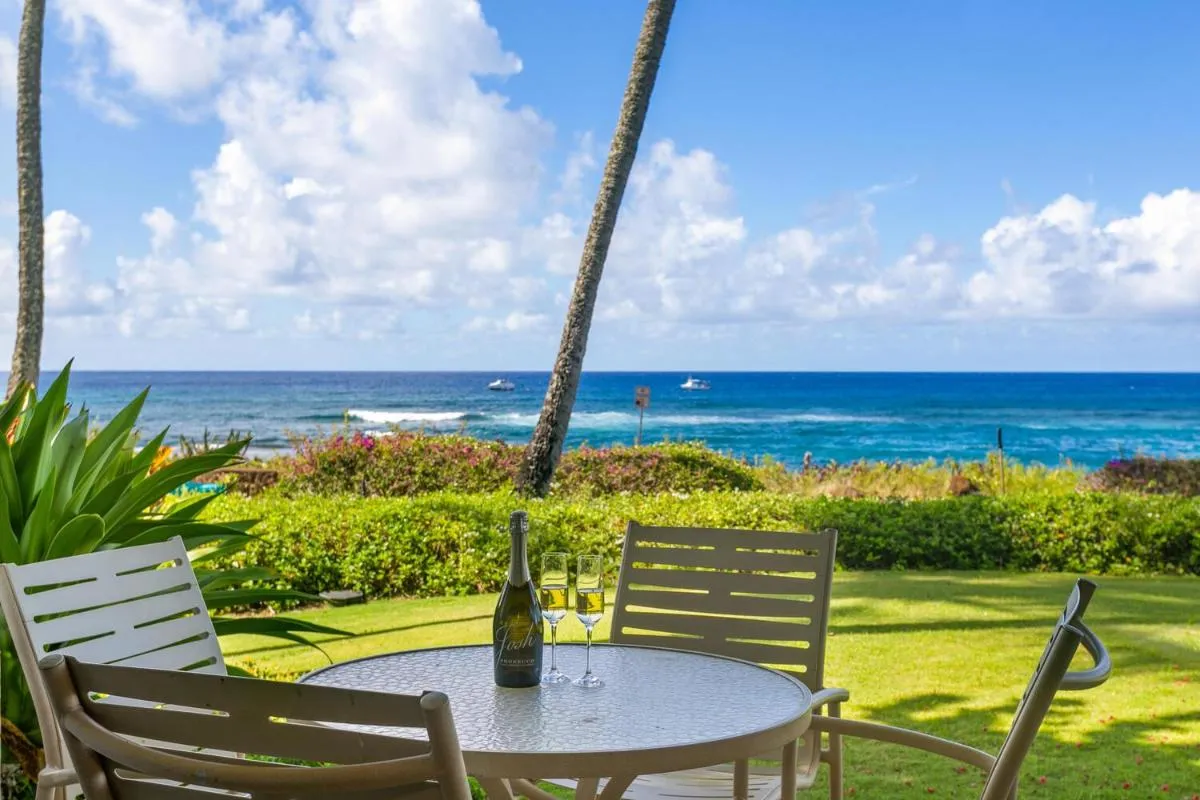 Image 2 of Oceanfront Breezy Corner Unit w Air Conditioning- Alekona Kauai