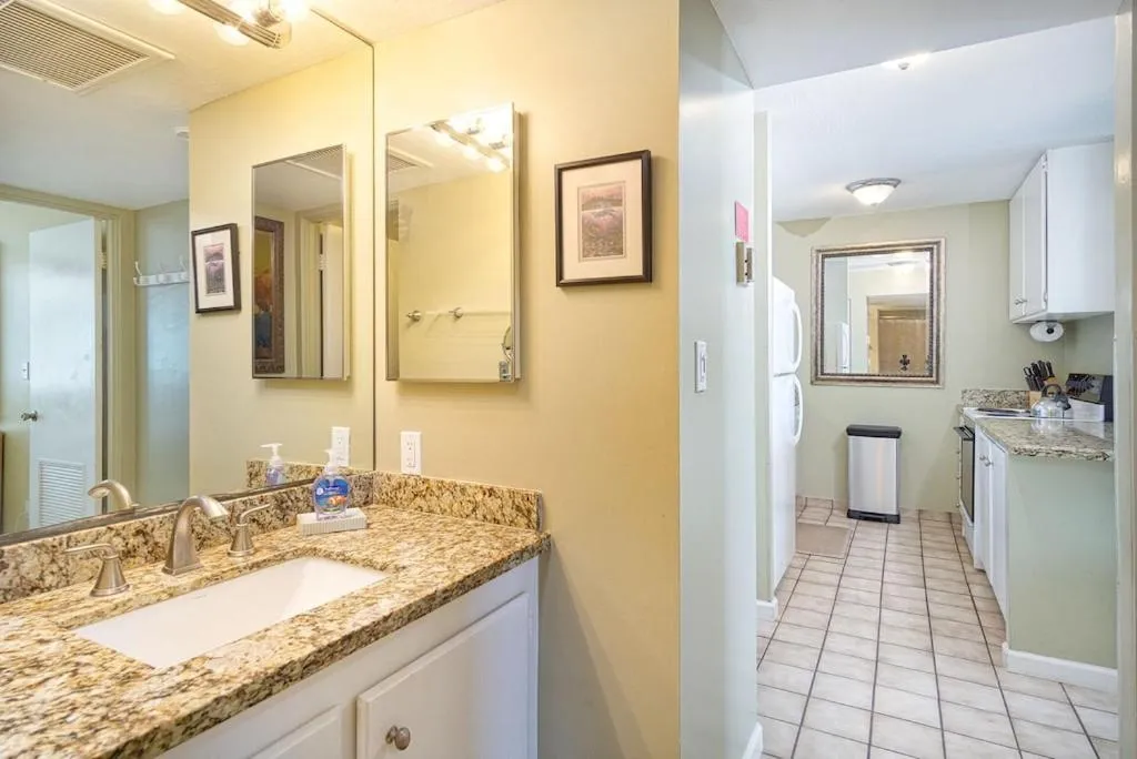 Image 4 of Oceanfront Condo & Walking Distance to Beach and Town- Hale Kona Kai 207 by Casago Kona
