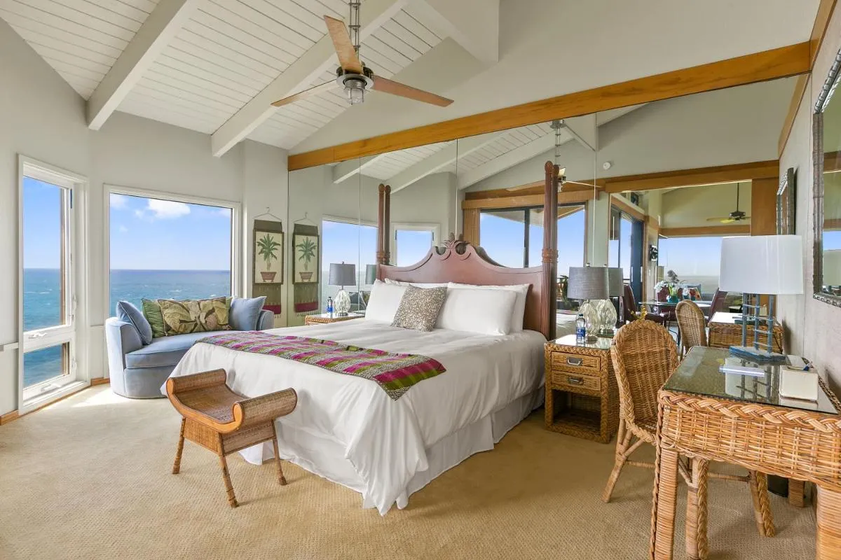 Image 6 of Oceanfront Condo with Panoramic Views- Alekona Kauai