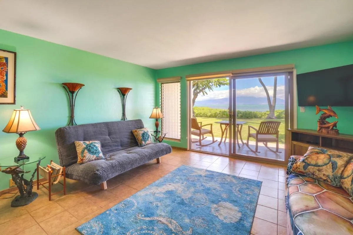 Image 2 of Oceanfront Condo with Pool and Grills in Molokai!