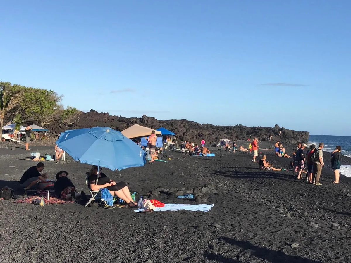 Image 3 of Oceanfront Cottage Near the Kalapana Lava Flows