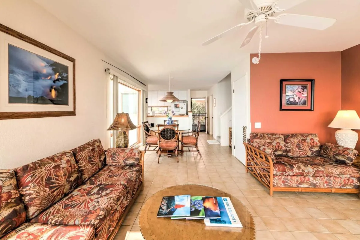 Image 3 of Oceanfront Kailua-Kona Townhome with Pool and Views!