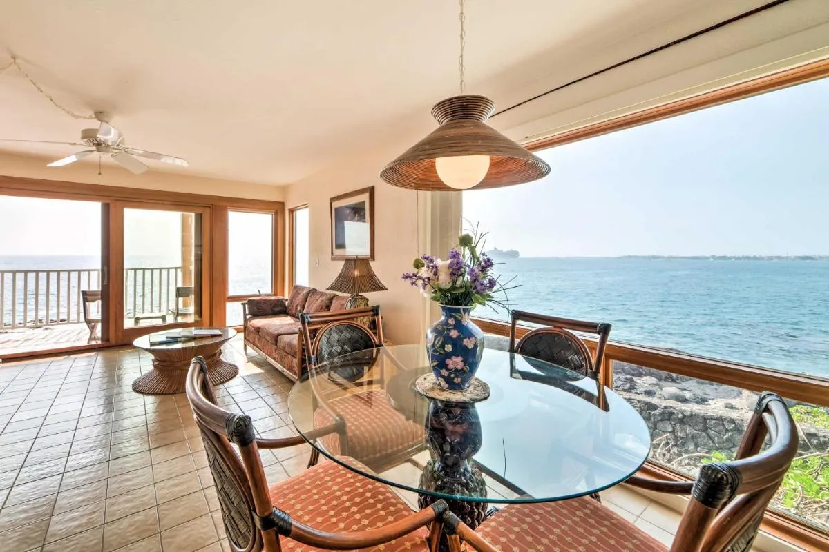 Image 6 of Oceanfront Kailua-Kona Townhome with Pool and Views!