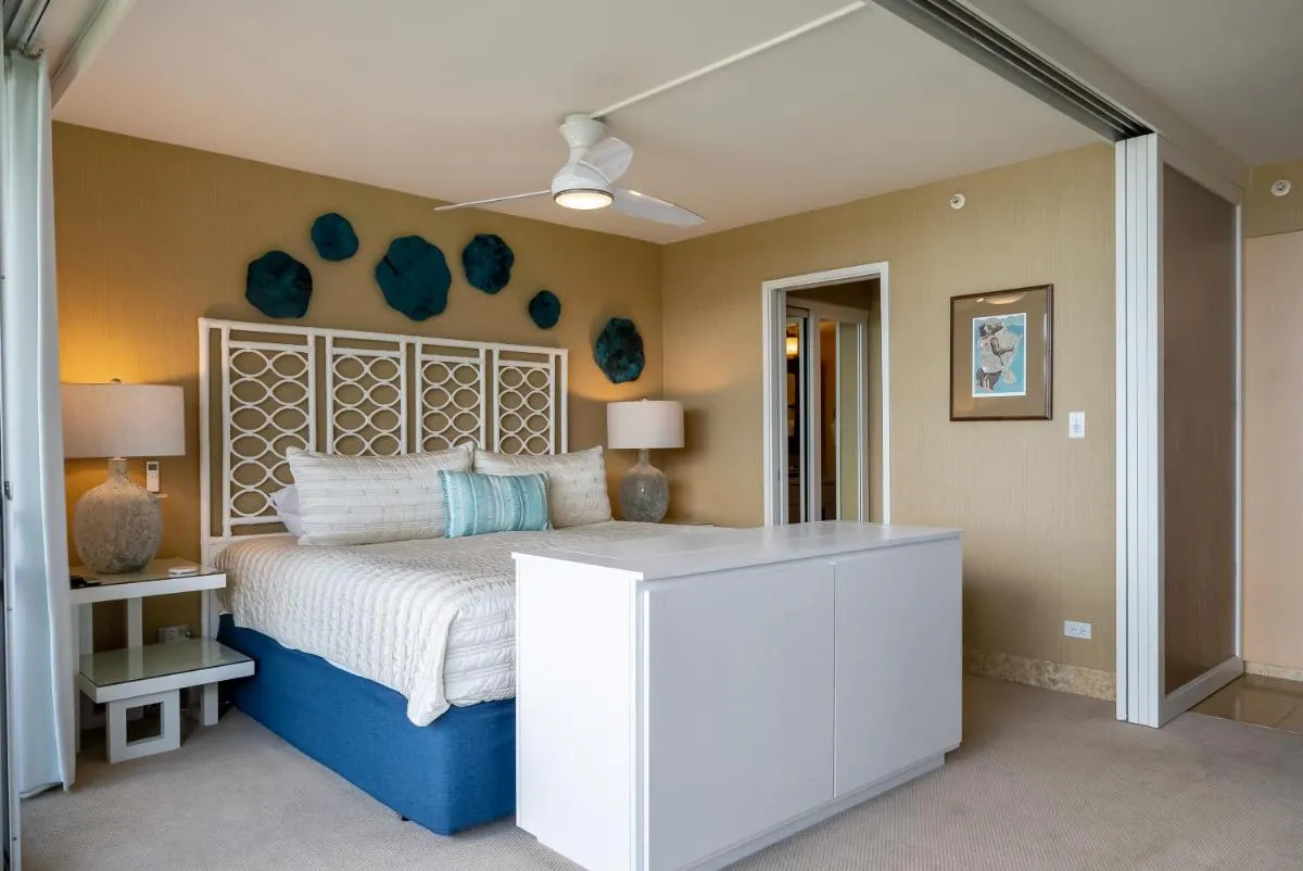 Image 4 of Oceanfront Mana Kai 2 bedroom condo