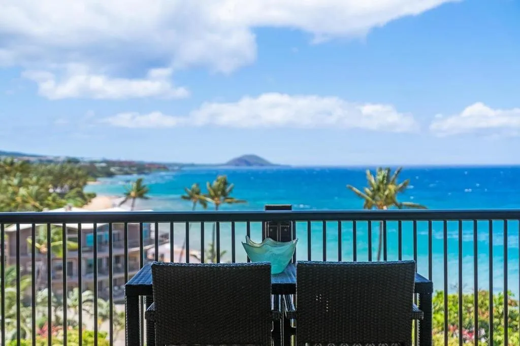 Image 5 of Oceanfront Mana Kai 2 bedroom condo