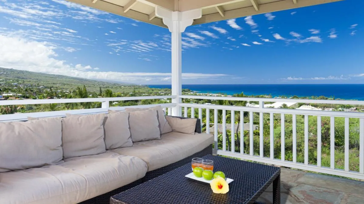 Image 4 of PACIFIC VISTA RETREAT Stunning 5BR Home Overlooking Ocean Privacy and Pool