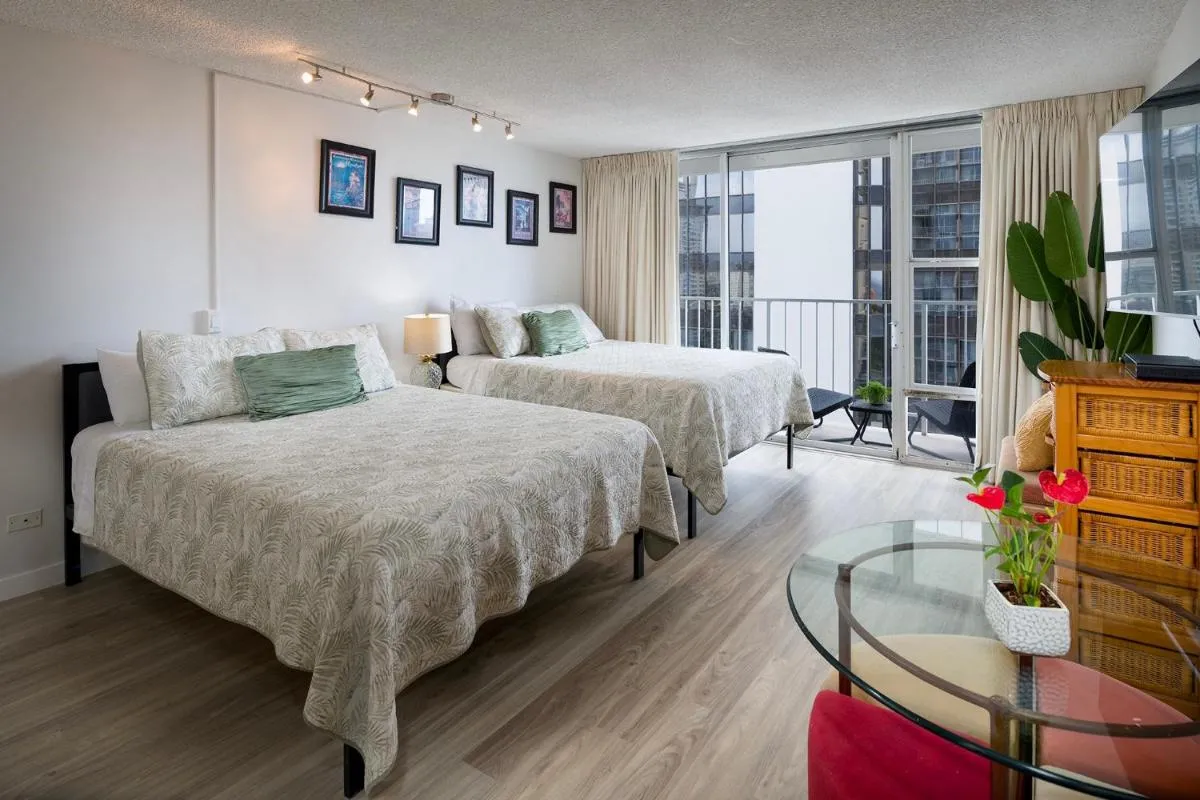 Image 1 of PRIME Location – Waikiki Full Kitchen& Laundry