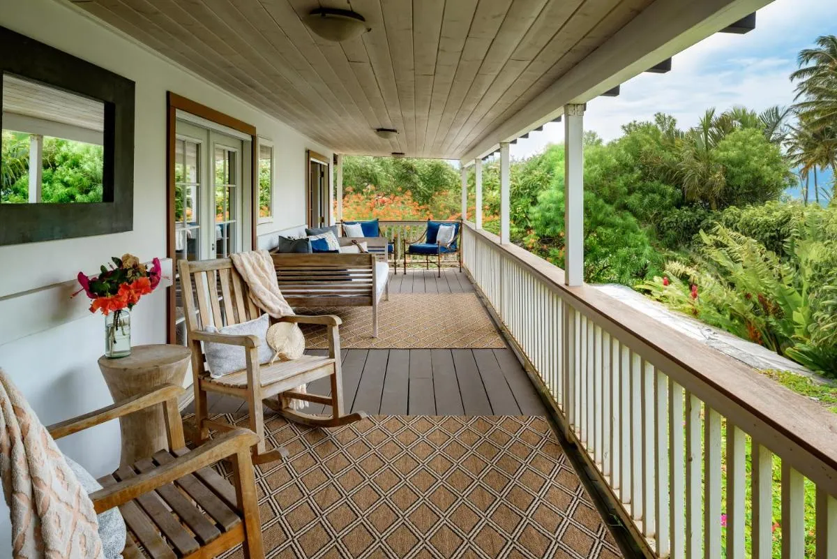 Image 5 of Paia Inn