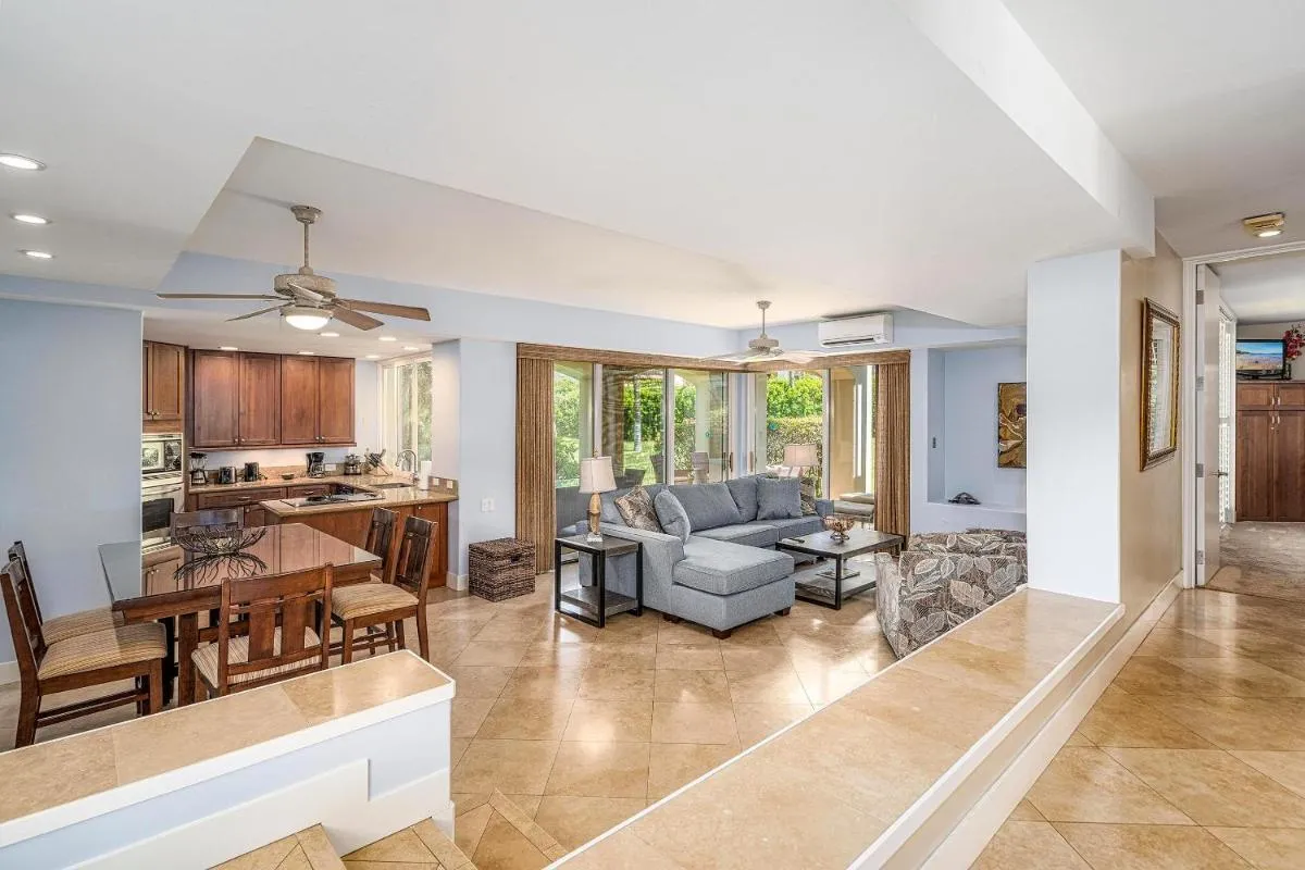 Image 3 of Palms at Wailea 705 – Beautiful Reno, Split AC