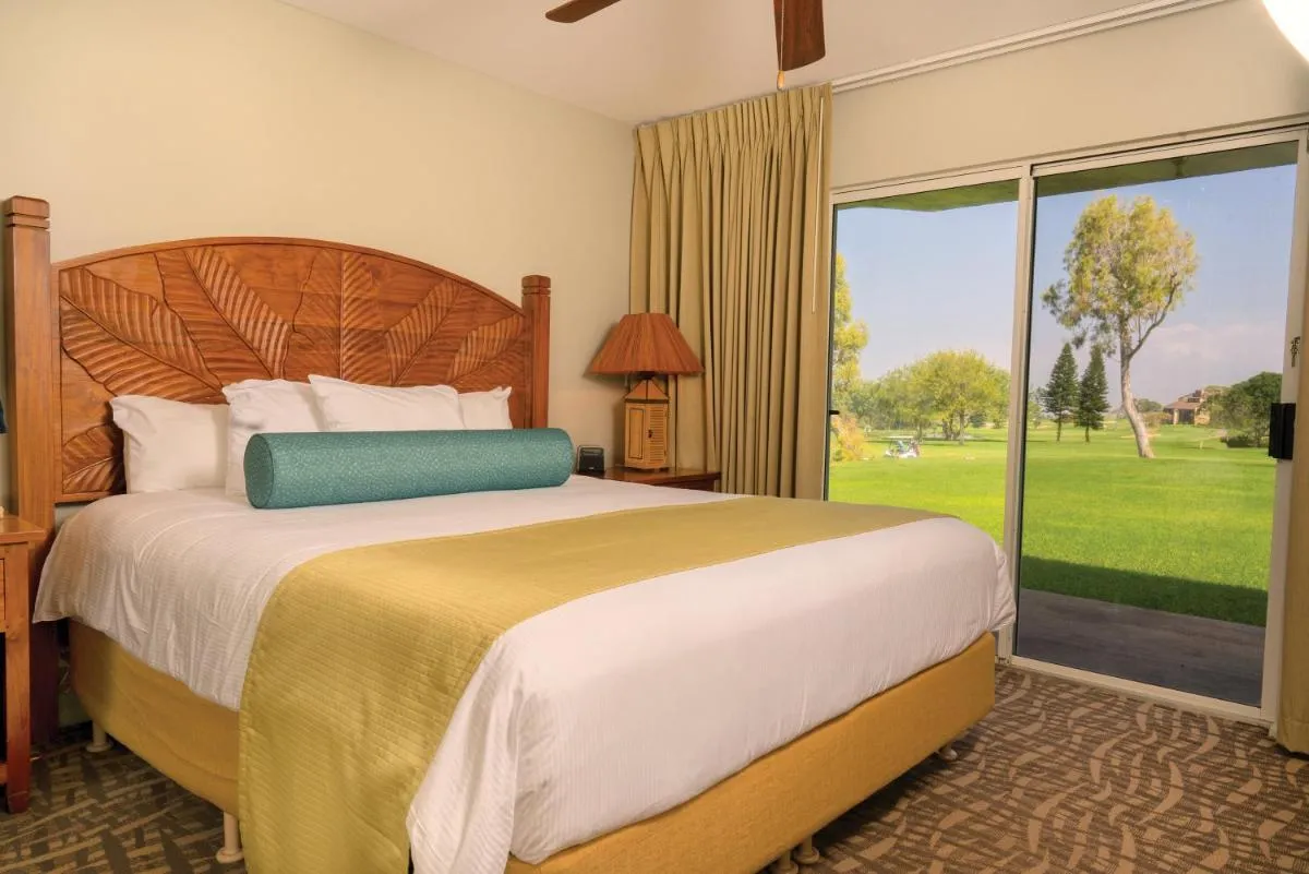 Image 3 of Paniolo Greens Resort