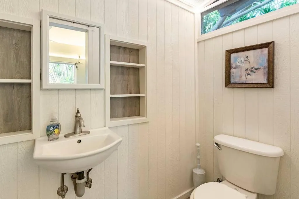 Image 4 of PonoMana Oasis’s – Koi Cottage