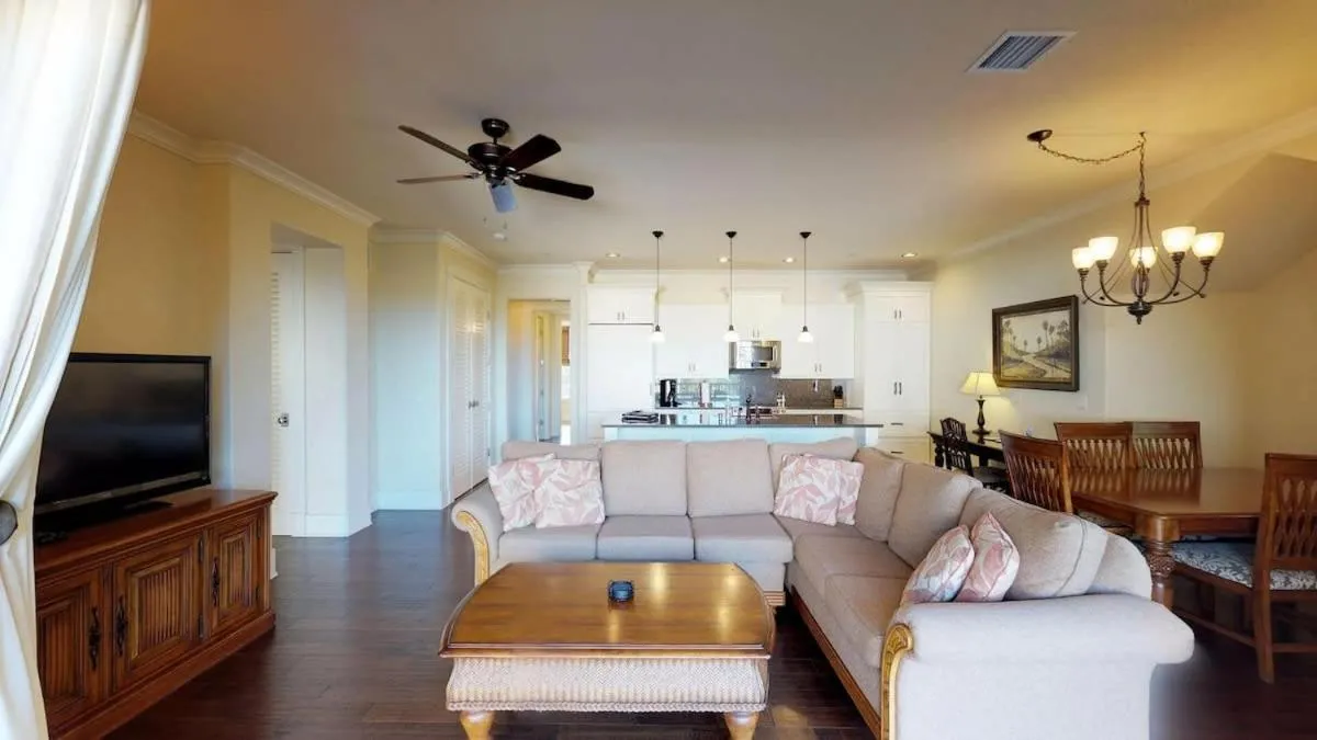 Image 2 of Poolside Villa With Private Lanai 3 Minute Walk To Poipu Beach