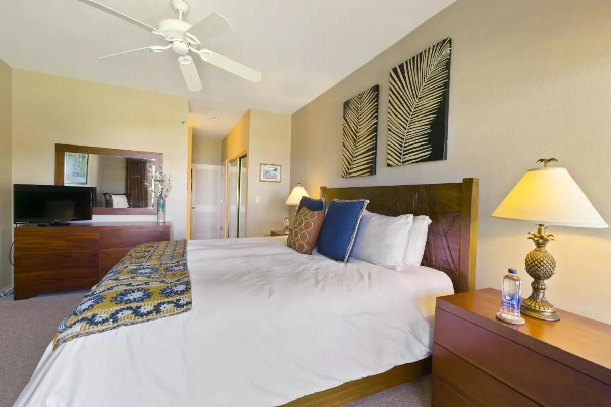Image 3 of Prime Oceanfront Condo near Shipwreck Beach – Alekona Kauai